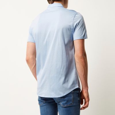 Light blue short sleeve shirt